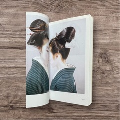 日本の髪型　　文庫本サイズの写真集を差し上げますの画像