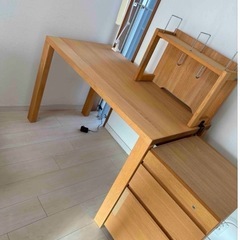 カリモクの学習机、ワゴン、ブックスタンド、カリモクライト の画像