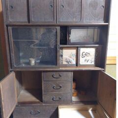 茶箪笥 時代箪笥 収納棚 和風キャビネット レトロ 古民具 古家具 昭和レトロ 無垢材 和家具 ビンテージ 飾り棚 木目 民芸家具 骨董 ガラス引き戸 の画像