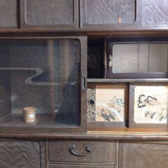 茶箪笥 時代箪笥 収納棚 和風キャビネット レトロ 古民具 古家具 昭和レトロ 無垢材 和家具 ビンテージ 飾り棚 木目 民芸家具 骨董 ガラス引き戸 の画像