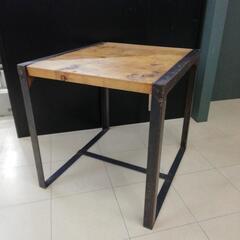 アイアンテーブル　木製天板