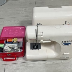 【譲り先決定】ミシン＋ミシン糸のセット