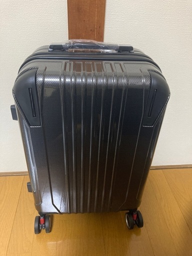 【早い者勝ち】☆新品・未使用☆ 拡張マチ付きキャリーケース　スーツケース