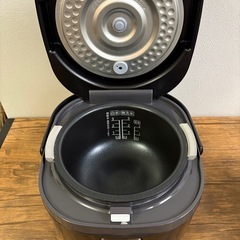 SHARP シャープ　炊飯器 KS-C5K 3合炊きの画像