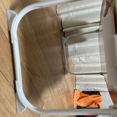 コード付きコンセント型テーブルの画像