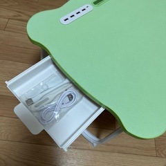 コード付きコンセント型テーブルの画像
