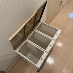 【2,000円】ゴミ箱　プッシュ開閉式の画像