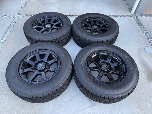 スタッドレス 265/65R17、ランドクルーザープラド、2023年製、RockKelly、ホイール