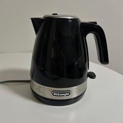 デロンギ 電気ケトル1.0L インテンス ブラック