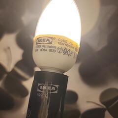 IKEA 黒  テーブルランプ  ライト 照明の画像