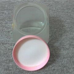 昭和レトロ　ガラスキャニスター　リボン　ピンク　曇りガラス　プラスチック蓋　美品の画像