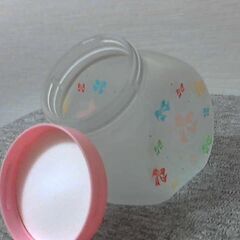 昭和レトロ　ガラスキャニスター　リボン　ピンク　曇りガラス　プラスチック蓋　美品の画像