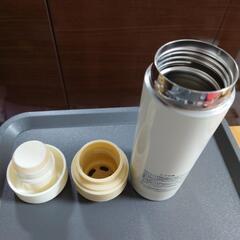マグボトル【美品】ステンレスボトル　ミニ水筒 　保冷＆保温の画像