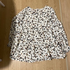 お洒落なブラウス　新品未使用の画像