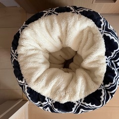 猫ベッド　モロッコ柄　筒状の画像