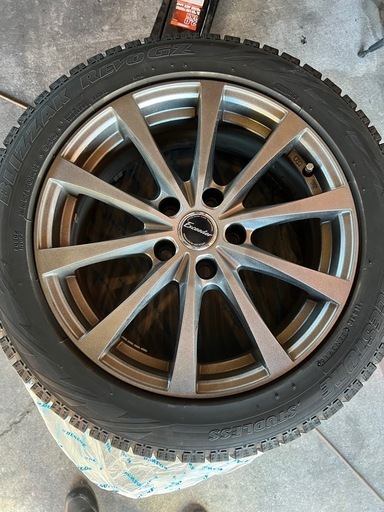 トヨタ　クラウンに使用してたスタッドレス4本