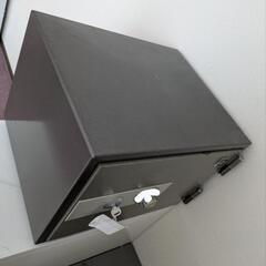 ダイヤル 鍵 金庫 セキュリティ 貴重品の画像