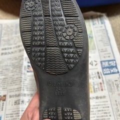介護用シューズ からだ想いのユニバーサル　24.5EEEEの画像