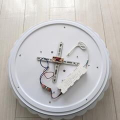 【取引中】シーリングライト リモコン付 LED 調光＆調色タイプ PSE認定 綺麗なデザイン アクリル 照明 おしゃれ 照明器具 子供部屋 天井 リビング ダイニング 調光 調色 洋室 和室 6畳 8畳 可愛い 和風 洋風 玄関の画像