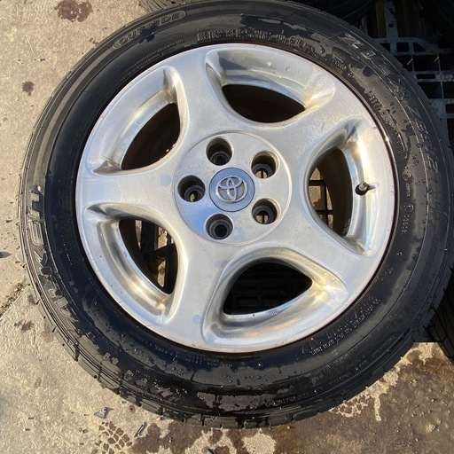 【最終値下げ】トヨタ アリスト アルミ付きタイヤセット