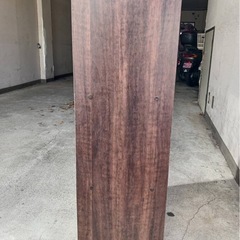 ブラウンのカラーボックスの画像