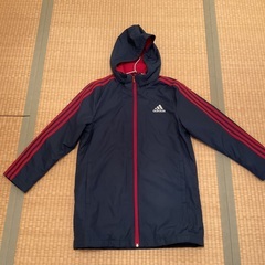 adidas ベンチコート　150の画像