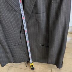 確定しました【クリーニング済】メンズ　スーツ上下①　グレーの画像