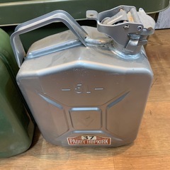 ガソリン携行缶 10L 5L 2セットの画像