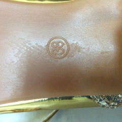 ★ ゴールド パンプス 24cm 新品の画像