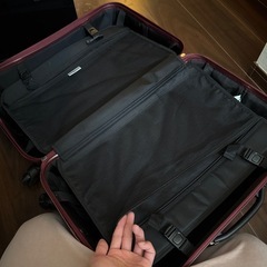 ワインレッド　スーツケースの画像