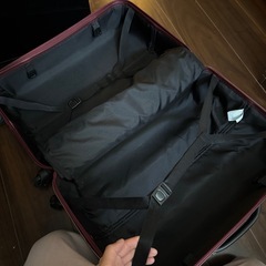 ワインレッド　スーツケースの画像