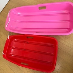 雪あそび　ソリ