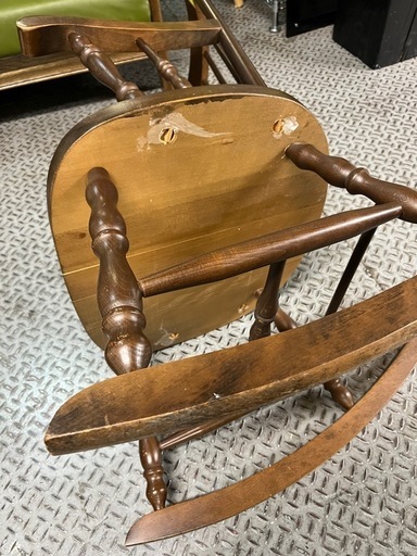 値下げしました！！￥14980-→￥10980- ロッキングチェア 木目 リップ 