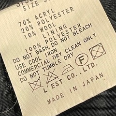 フード付きショートコートの画像