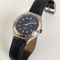 【現状品】スウォッチ Swatch メンズ 腕時計 紺 ネイビー レザー 黒 ブラック デイデイト アナログ クォーツ ウォッチ の画像