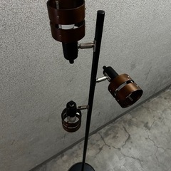 照明スタンドの画像