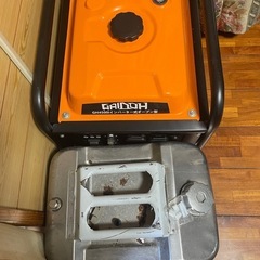  値下げ  
発電機 と 携行缶  値下げ可能 