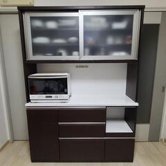 取引中 現金 食器棚