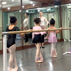 小学生から始めるバレエ無料体験会開催！の画像