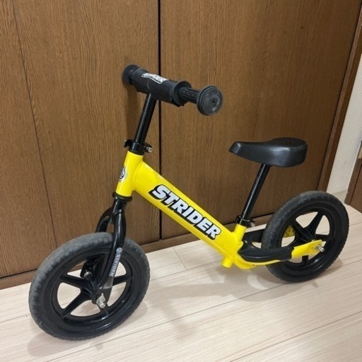 ストライダー　スポーツ　イエロー