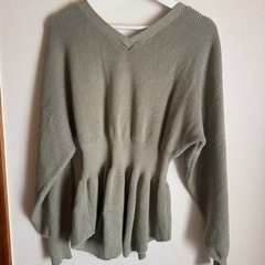 ⬜︎【LOWRYSFARM】オリーブグリーン Vネックニット 長袖 Fの画像