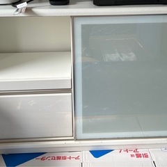 食器棚　ロータイプ