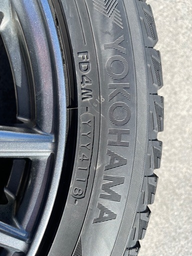 交渉中　スタッドレスタイヤ　 アルミホイールセット　215/50R17