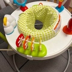スキップホップ　アクティビティジャンパー