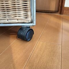 藤の収納カゴの画像