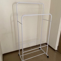 ハンガーラック【受取者決定】の画像