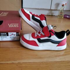 VANSスニーカー
