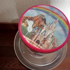 ディズニーのケーキ 缶　平成15年8月のシールありの画像