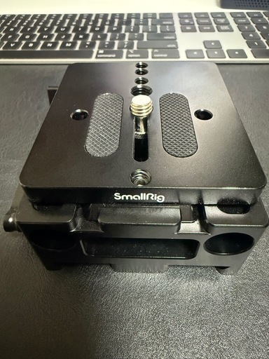 small rig ベースプレート　15mmロッドクランプ付き