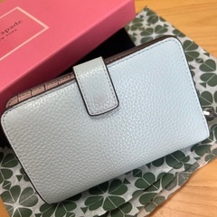 kate spade 二つ折り 財布の画像